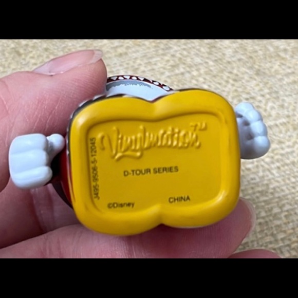 EUC Vinylmation D-Tour Series “Monsters” - Picture 5 of 5